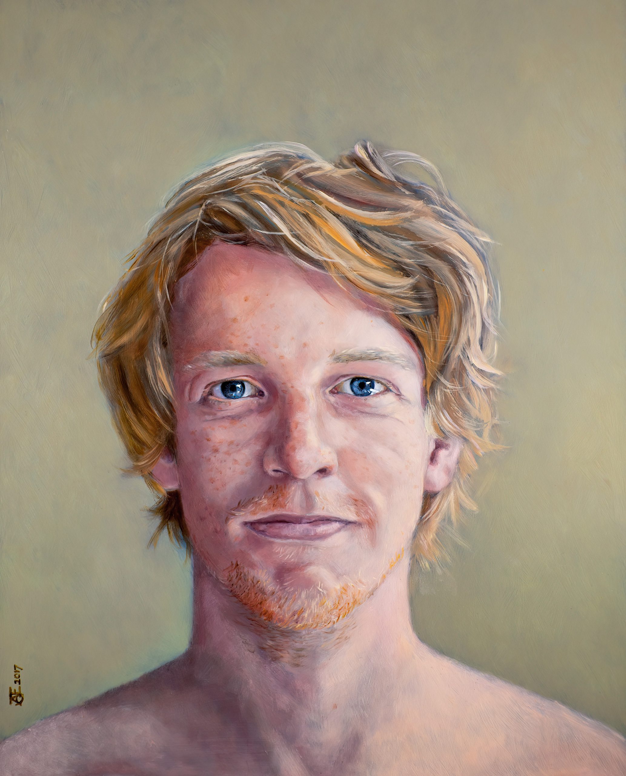 Een olieverfportret op een paneel van 40 x 50 cm, in opdracht geschilderd, toont een jonge man met blond haar genaamd Gerard tegen een lichtgroene achtergrond. Dit kunstwerk is in 2017 geschilderd door portretschilder Anneke Ensing.